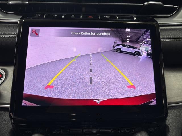 Photo of 2025 Velvet Red Pearl-Coat Exterior Paint Jeep Grand Cherokee