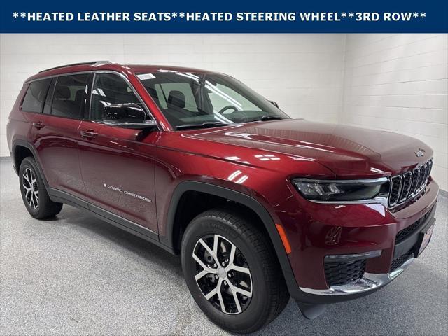 Photo of 2025 Velvet Red Pearl-Coat Exterior Paint Jeep Grand Cherokee