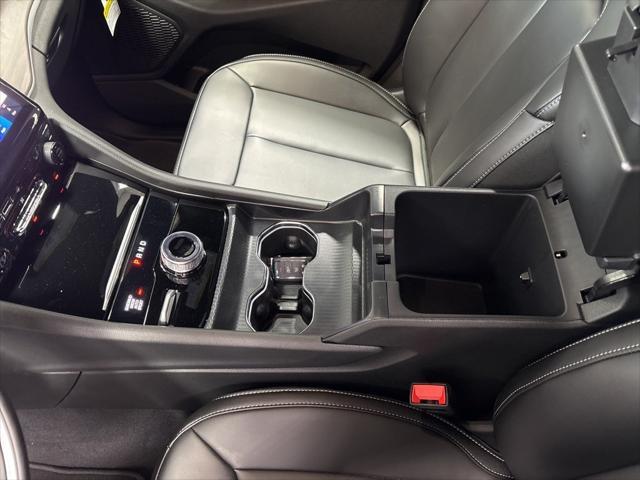 Photo of 2025 Velvet Red Pearl-Coat Exterior Paint Jeep Grand Cherokee