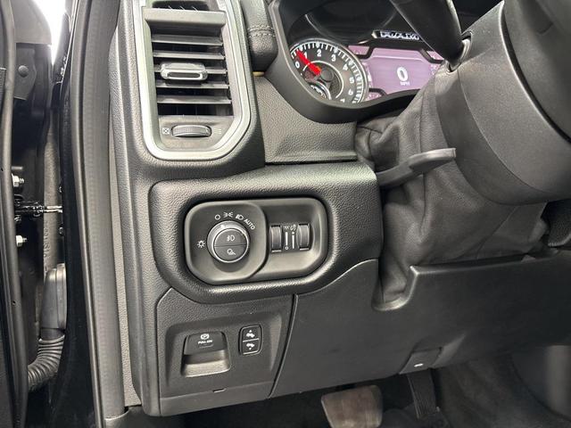 Photo of 2020 Diamond Black Crystal Pearlcoat RAM 1500