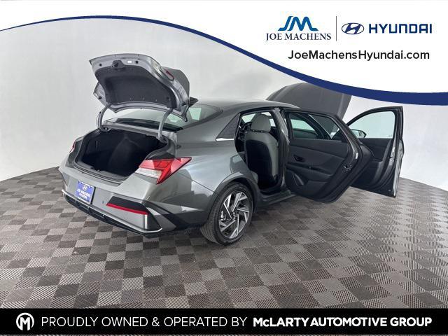 Photo of 2024 Gray Hyundai ELANTRA HEV