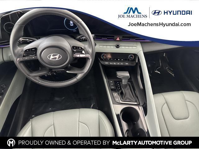 Photo of 2024 Gray Hyundai ELANTRA HEV
