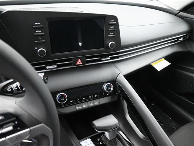 Photo of 2025 Fluid Metal Hyundai ELANTRA HEV
