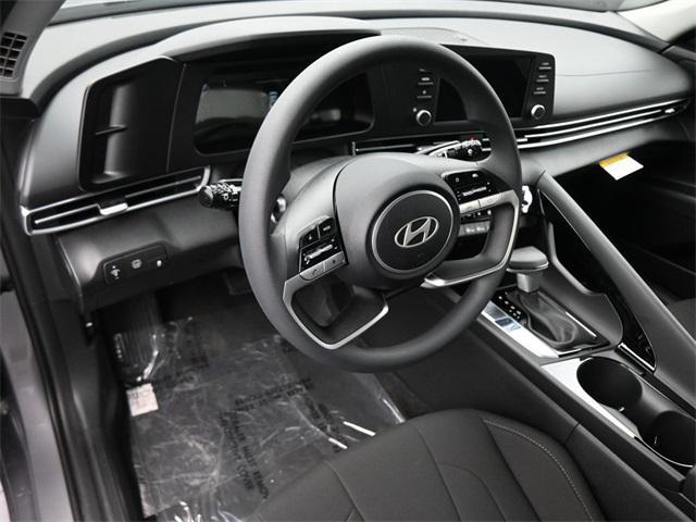 Photo of 2025 Fluid Metal Hyundai ELANTRA HEV