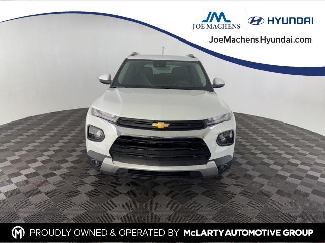 Photo of 2023 Summit White Chevrolet Trailblazer