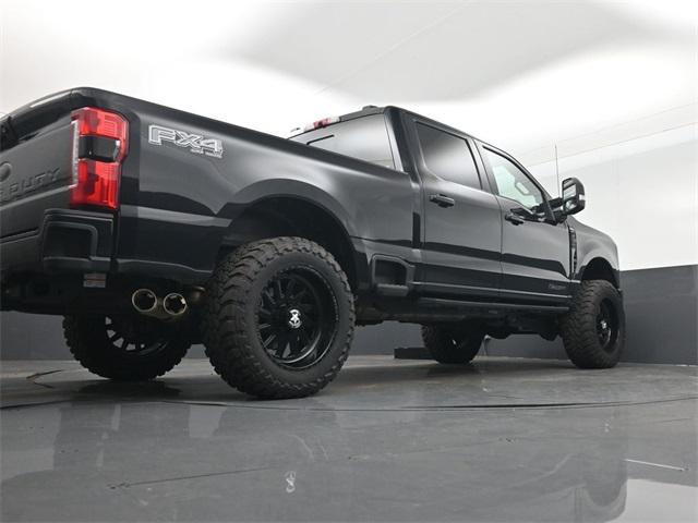 Photo of 2023 Agate Black Metallic Ford F-250