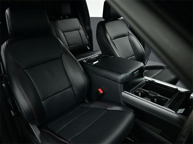 Photo of 2023 Agate Black Metallic Ford F-250