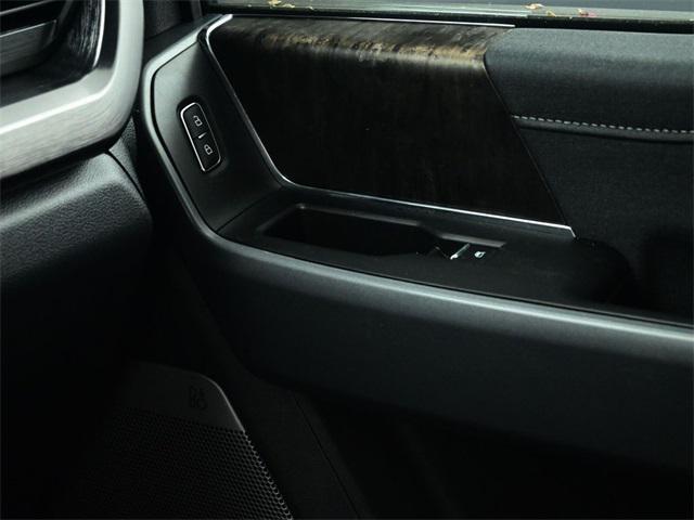Photo of 2023 Agate Black Metallic Ford F-250