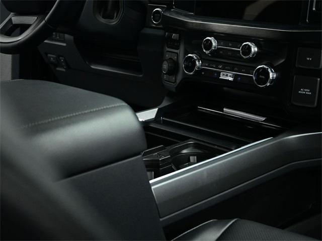 Photo of 2023 Agate Black Metallic Ford F-250