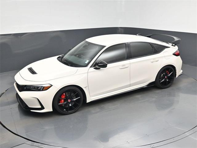 Photo of 2024 Championship White Honda Civic Type R