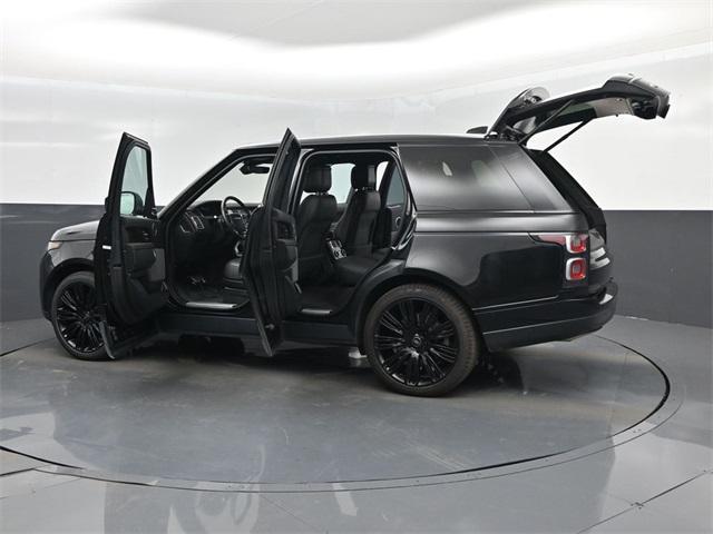 Photo of 2022 Santorini Black Metallic Land Rover Range Rover