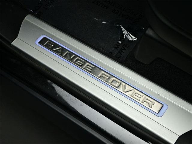 Photo of 2022 Santorini Black Metallic Land Rover Range Rover