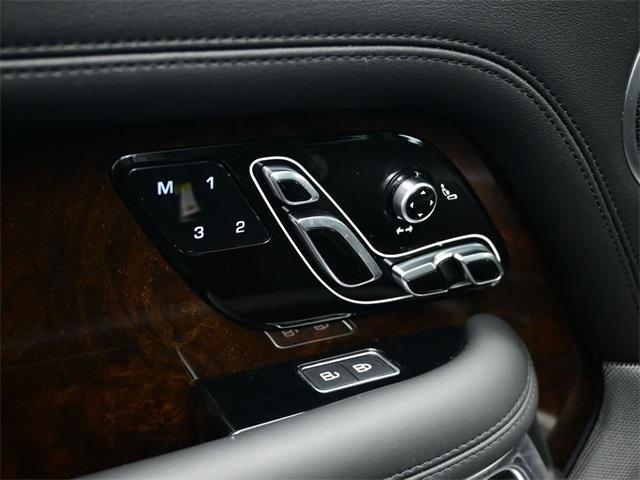 Photo of 2022 Santorini Black Metallic Land Rover Range Rover