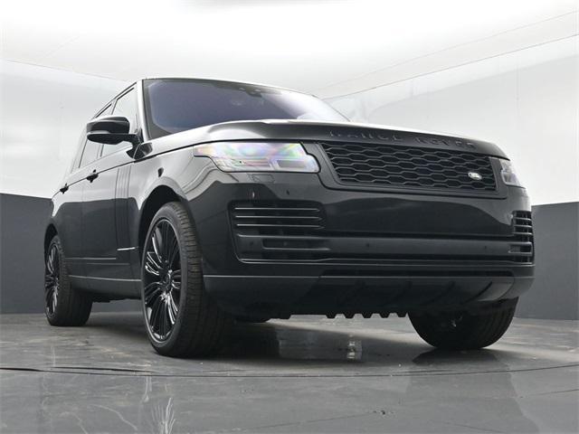 Photo of 2022 Santorini Black Metallic Land Rover Range Rover