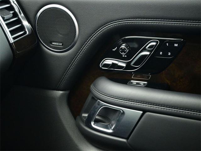 Photo of 2022 Santorini Black Metallic Land Rover Range Rover