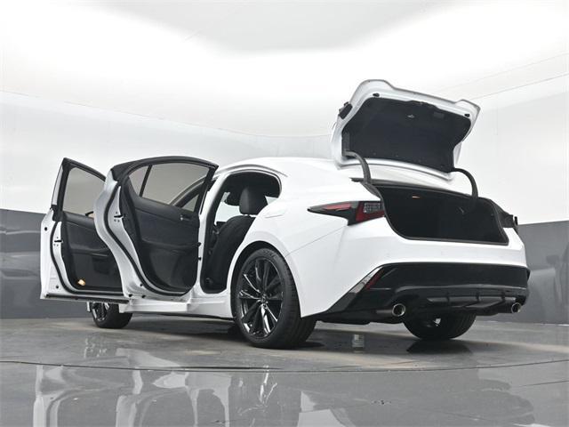 Photo of 2023 Ultra White Lexus IS 350