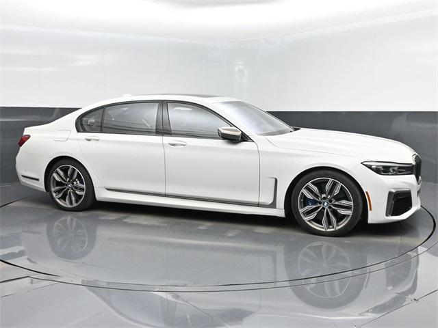 2021 BMW M760