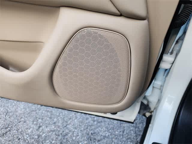 Photo of 2020 Pearl White Tricoat Nissan Pathfinder
