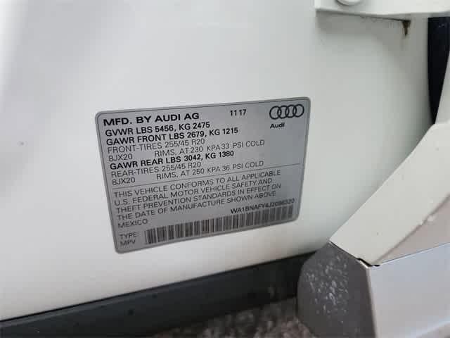 Photo of 2018 Ibis White Audi Q5