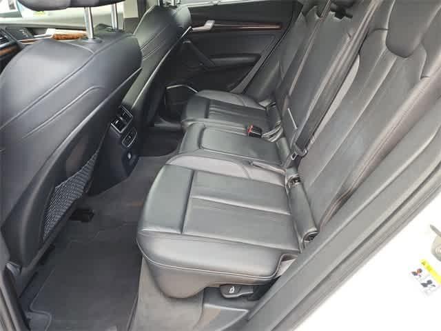 Photo of 2018 Ibis White Audi Q5