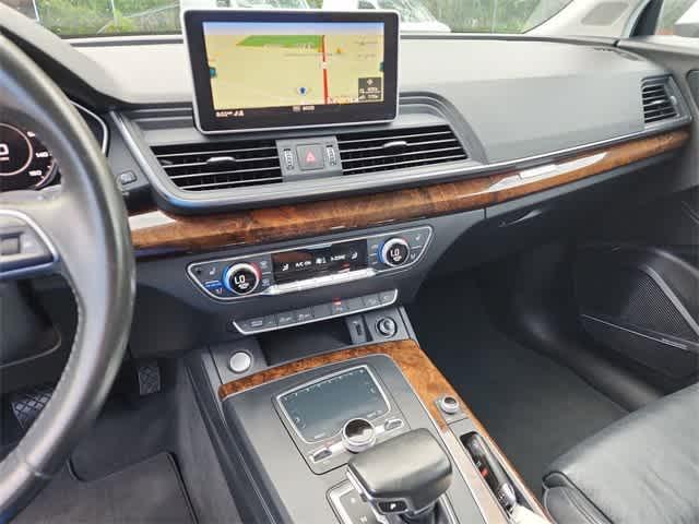 Photo of 2018 Ibis White Audi Q5