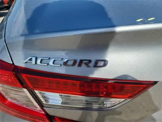 Photo of 2018 Lunar Silver Metallic Honda Accord