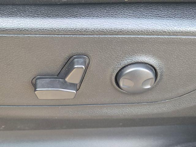 Photo of 2022 Bright White Clearcoat RAM 1500