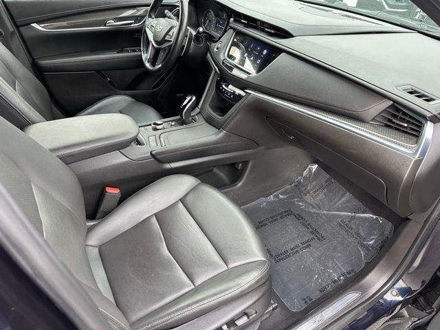 Photo of 2021 Dark Moon Blue Metallic Cadillac XT5