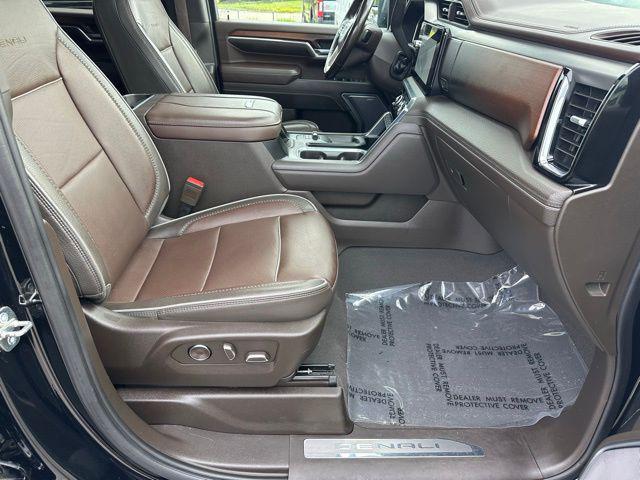Photo of 2024 Onyx Black GMC Sierra 3500