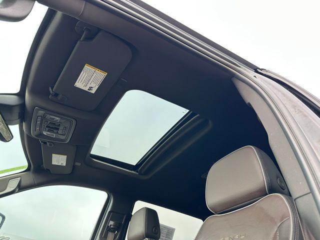 Photo of 2024 Onyx Black GMC Sierra 3500
