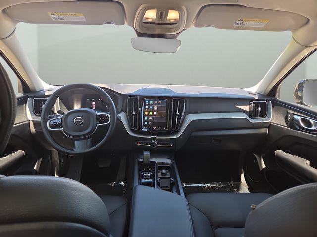 Photo of 2025 Onyx Black Metallic Volvo XC60