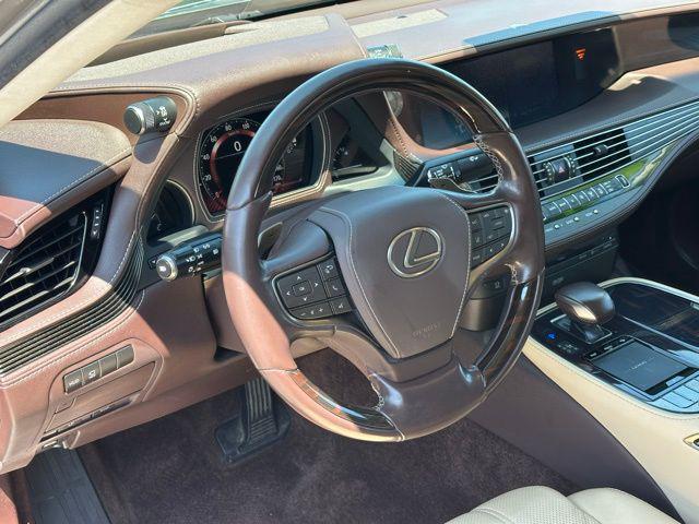 Photo of 2018 Silver Lexus LS 500