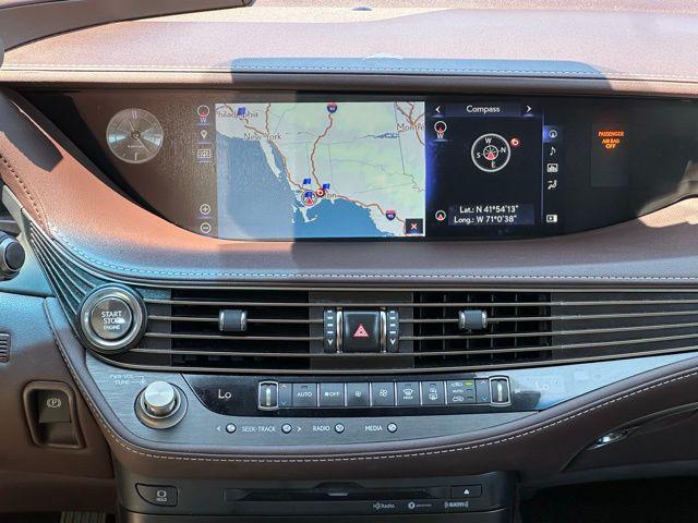 Photo of 2018 Silver Lexus LS 500