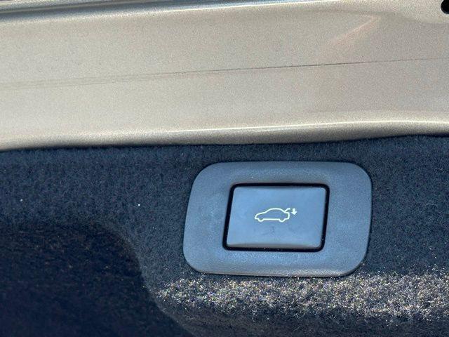 Photo of 2018 Silver Lexus LS 500