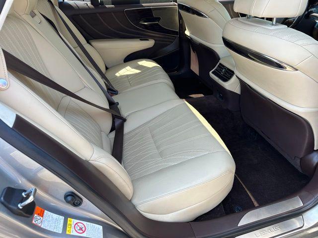 Photo of 2018 Silver Lexus LS 500