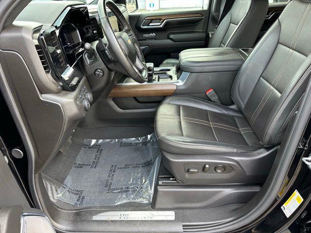 Photo of 2024 Black Chevrolet Silverado 1500