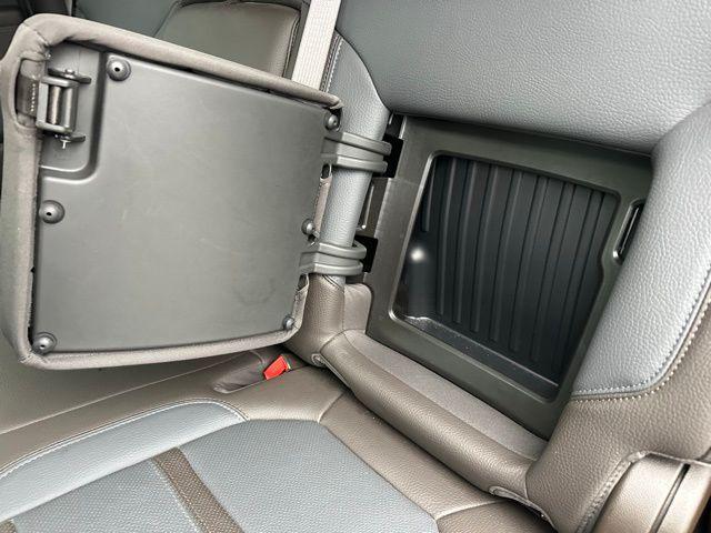 Photo of 2021 Onyx Black GMC Sierra 2500
