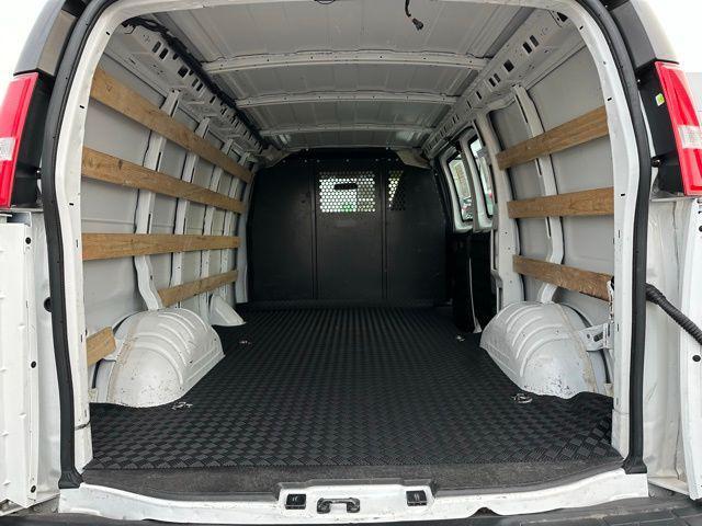 Photo of 2023 Summit White GMC Savana 2500