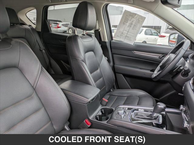 Photo of 2022 SNOWFLAKE WHITE PEARL Mazda CX-5