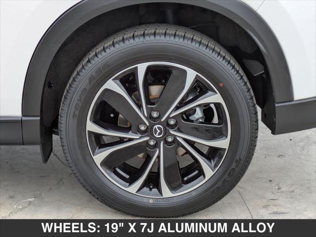 Photo of 2022 SNOWFLAKE WHITE PEARL Mazda CX-5