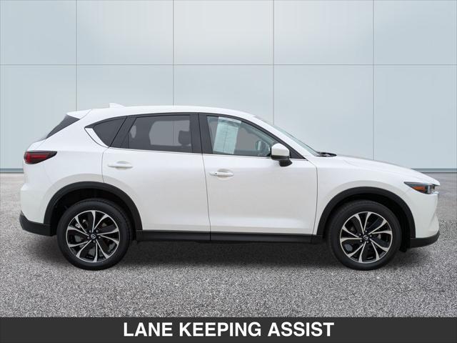 Photo of 2022 SNOWFLAKE WHITE PEARL Mazda CX-5