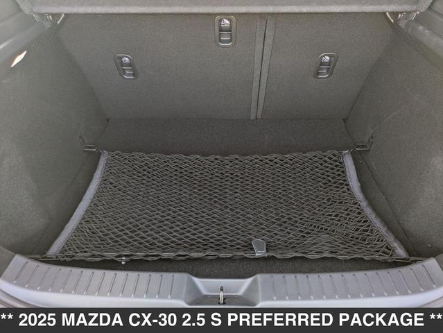 Photo of 2025 SNOWFLAKE WHITE PEARL Mazda CX-30