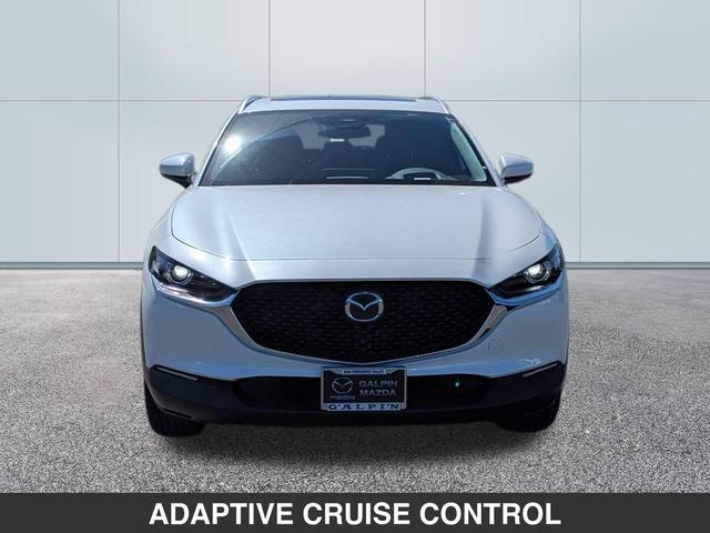 Photo of 2025 SNOWFLAKE WHITE PEARL Mazda CX-30