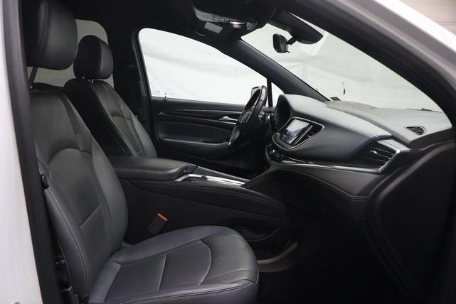 Photo of 2022 Summit White Buick Enclave
