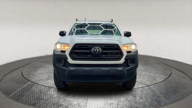 Photo of 2019 Super White Toyota Tacoma