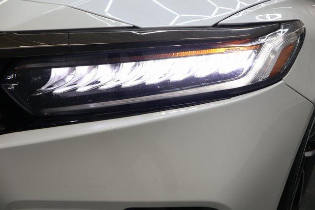 Photo of 2022 Platinum White Pearl Honda Accord