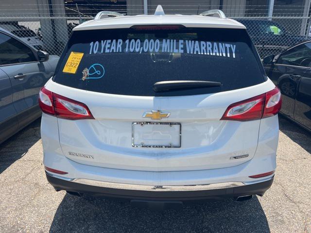 Photo of 2018 Iridescent Pearl Tricoat Chevrolet Equinox