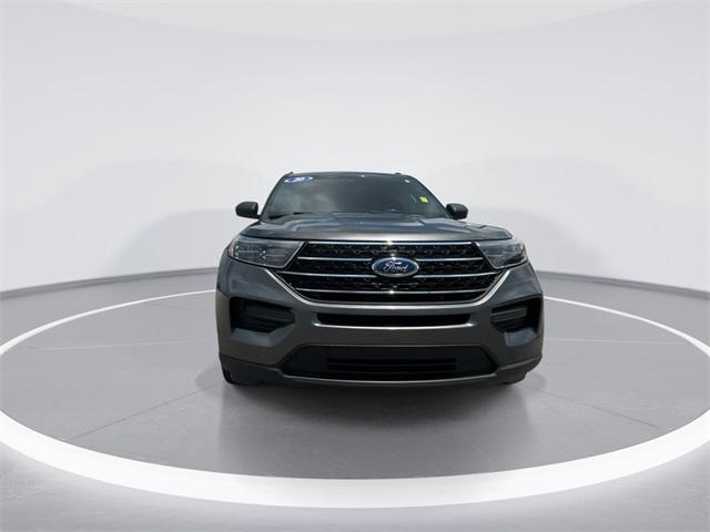 Photo of 2020 MAGNETIC METALLIC Ford Explorer