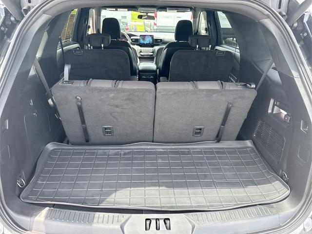 Photo of 2020 MAGNETIC METALLIC Ford Explorer