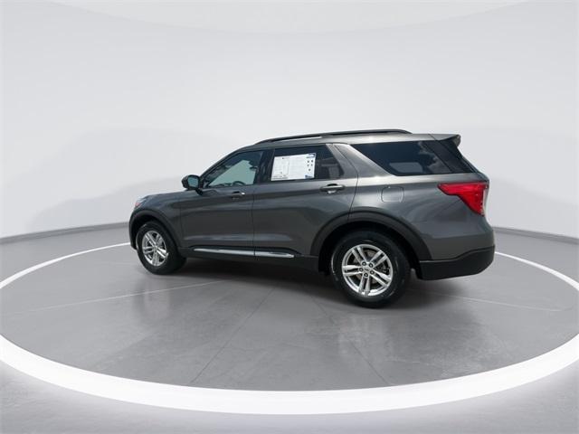 Photo of 2020 MAGNETIC METALLIC Ford Explorer